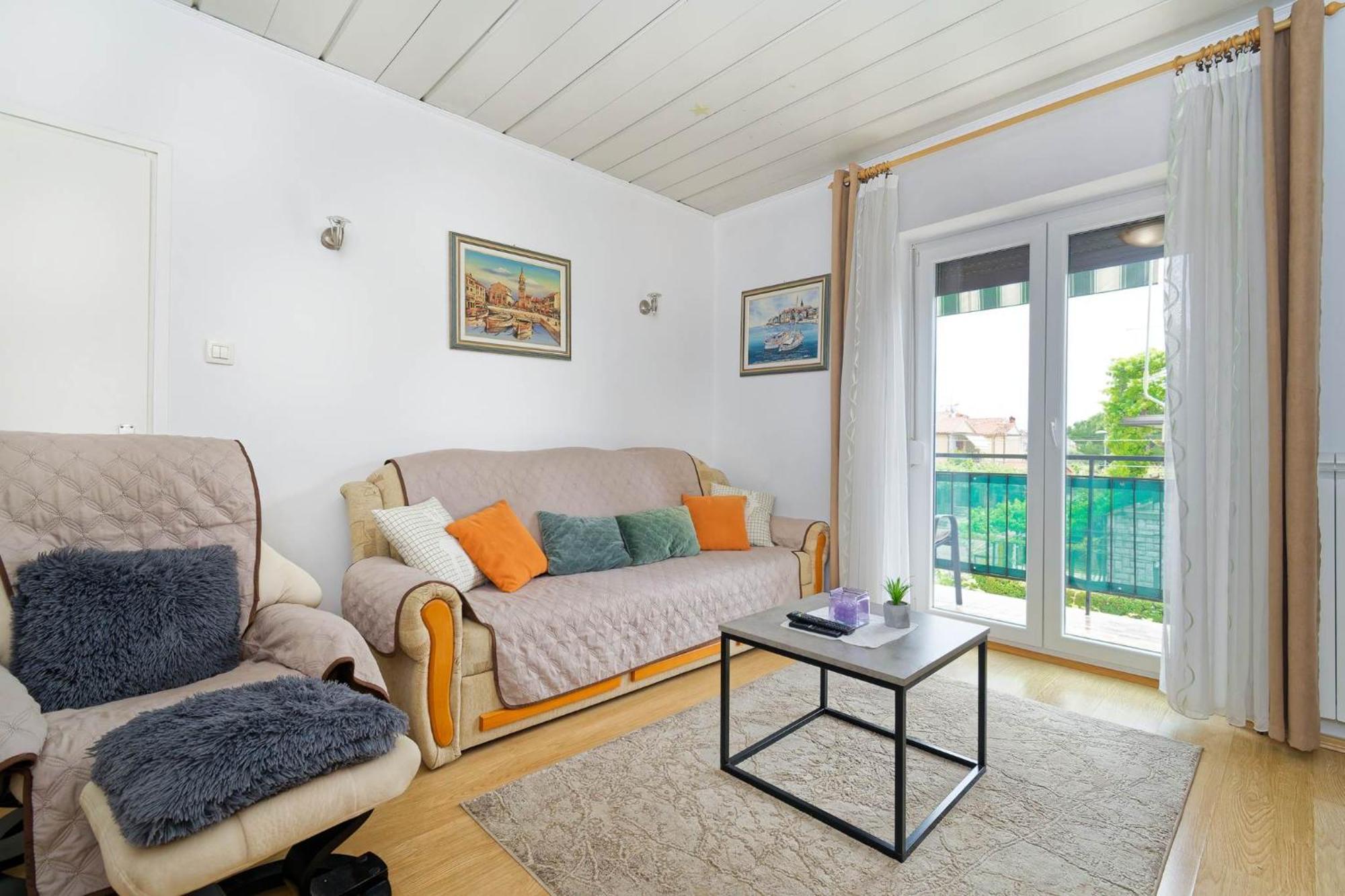 Apartments Grassi By Rent Istria อูมัค ภายนอก รูปภาพ