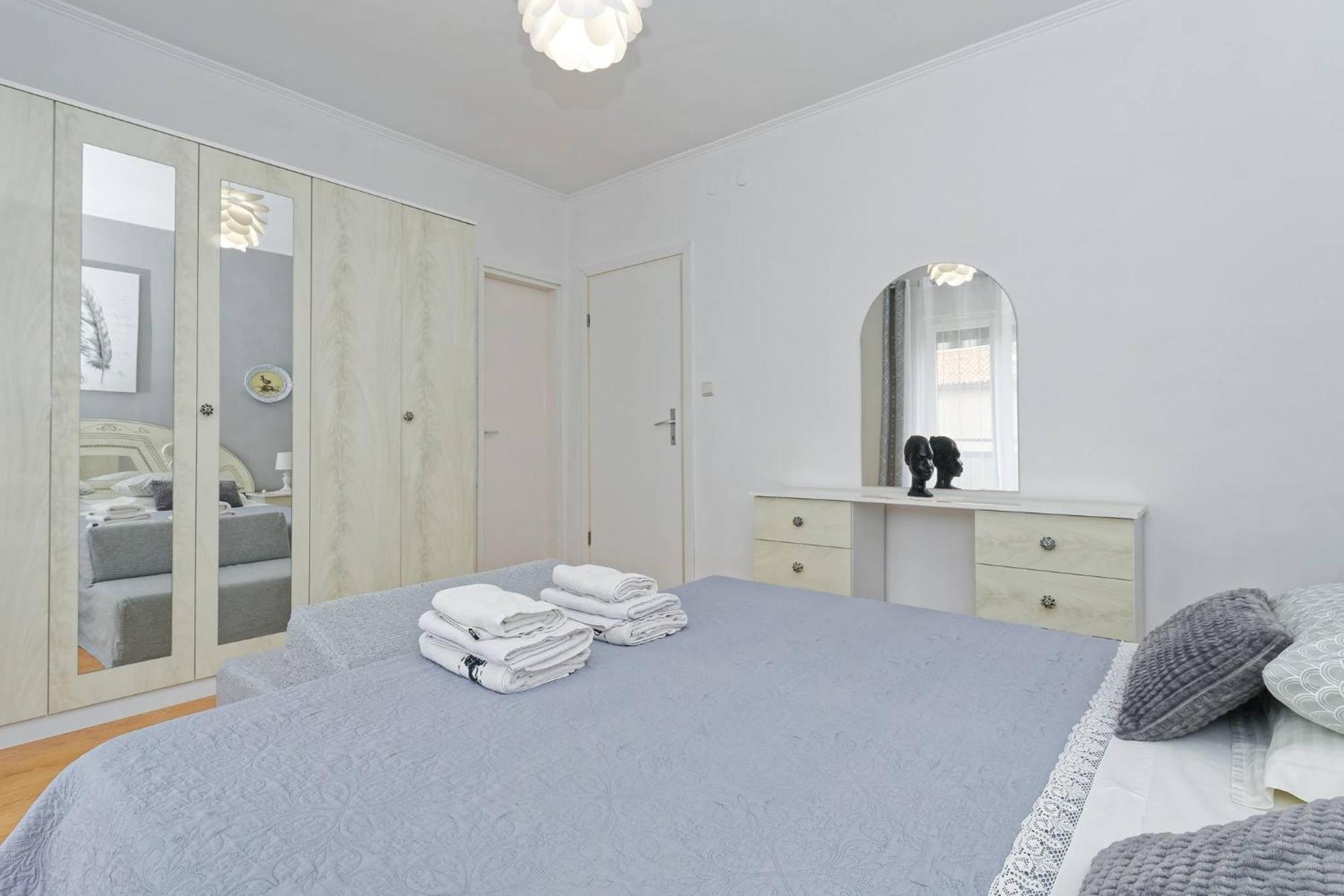 Apartments Grassi By Rent Istria อูมัค ภายนอก รูปภาพ