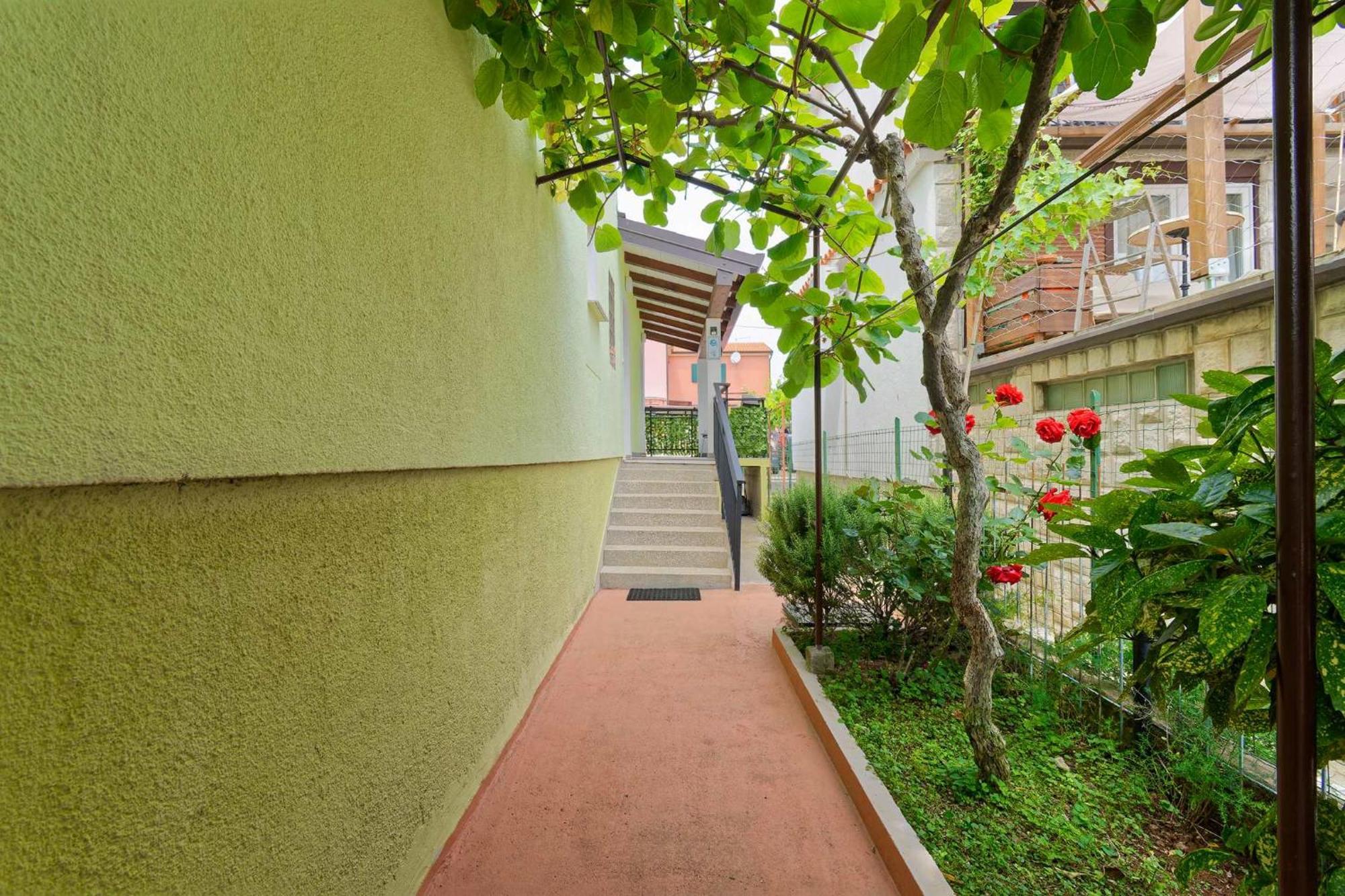 Apartments Grassi By Rent Istria อูมัค ภายนอก รูปภาพ