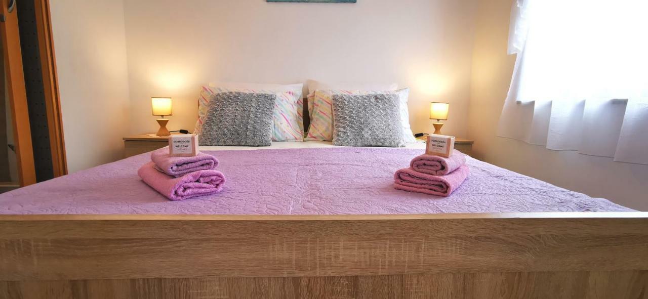 Apartments Grassi By Rent Istria อูมัค ภายนอก รูปภาพ