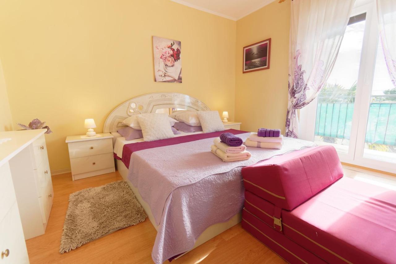 Apartments Grassi By Rent Istria อูมัค ภายนอก รูปภาพ
