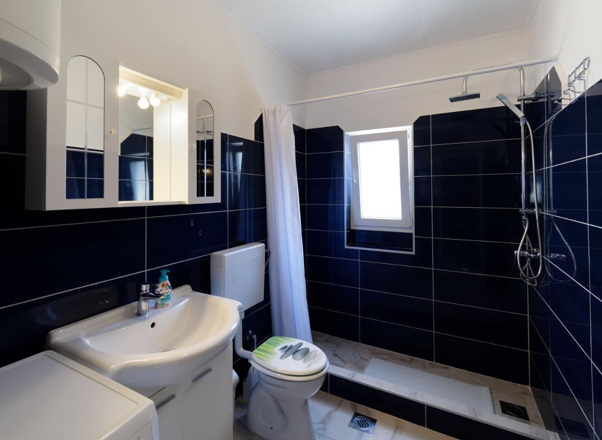 Apartments Grassi By Rent Istria อูมัค ภายนอก รูปภาพ